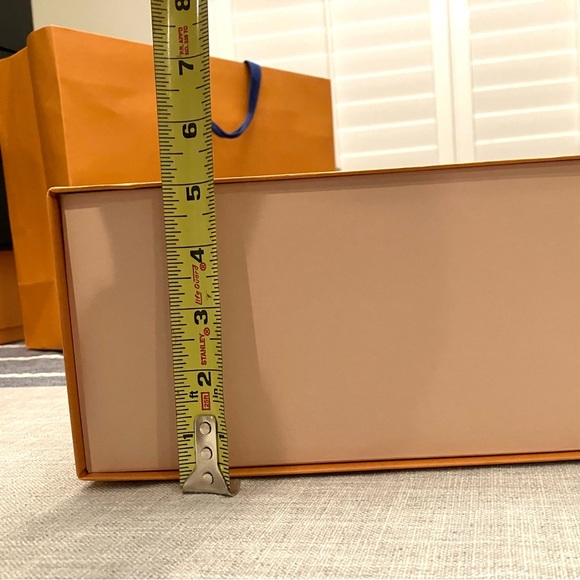 Authentic Louis Vuitton magnetic flap-lid box (14.5”x10.25”x5”) and shopping bag - Picture 9 of 15